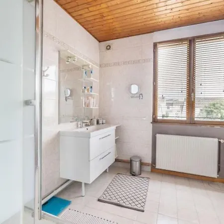 Charmante Maison Avec Jardin Proche Bordeaux בית נופש